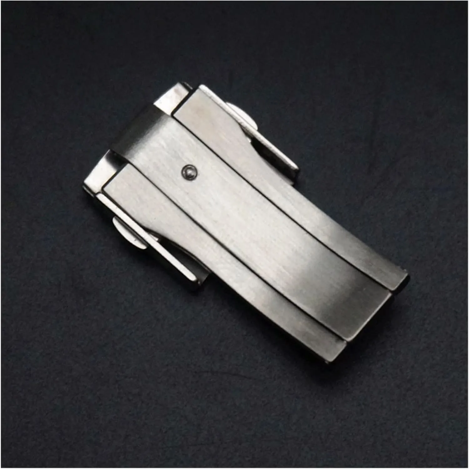 18mm 20mm Inner Diameter Premium Buckle Easy To Install Metal Connector Adapter Suitable Compatible With Titoni 979 Smart Watch Table buckle