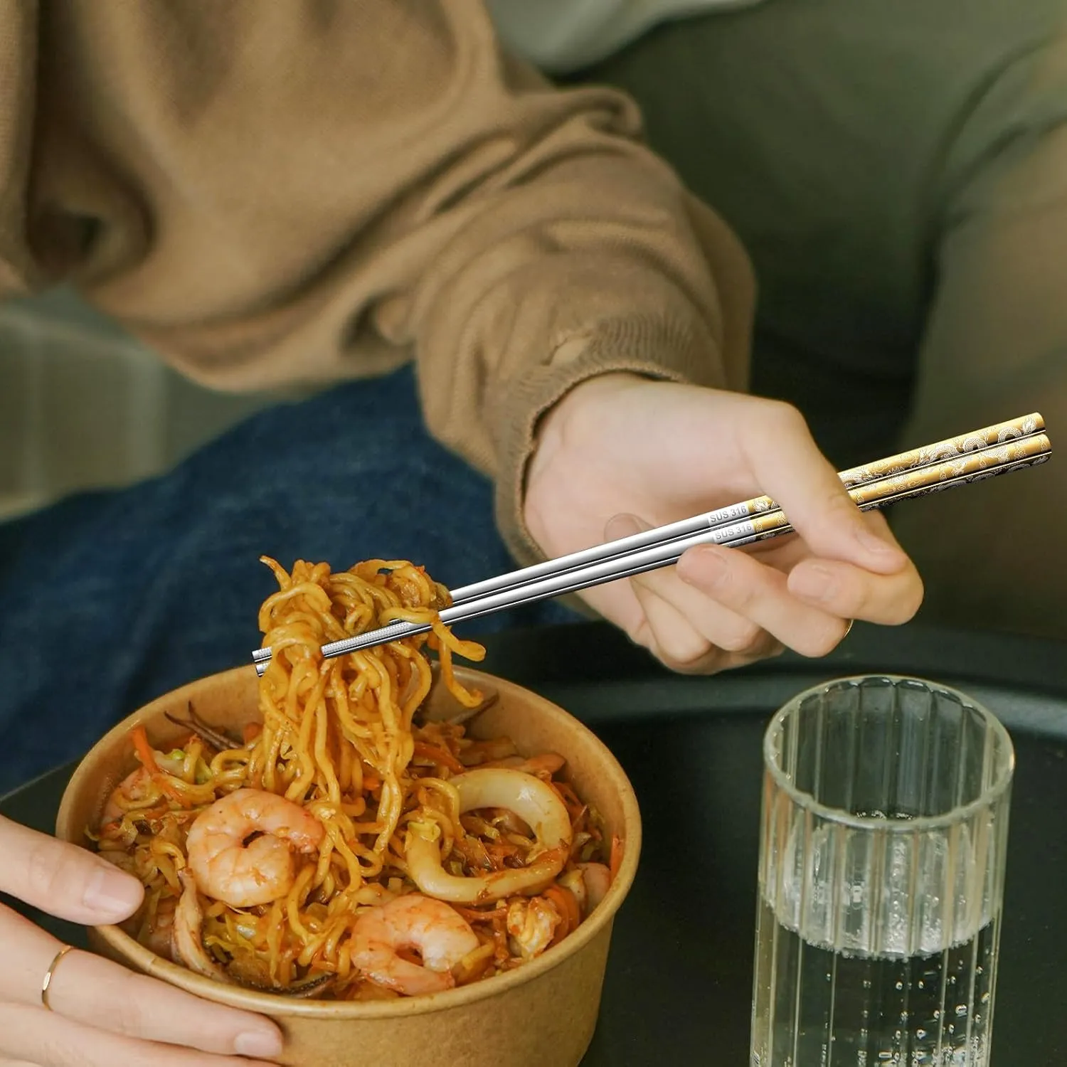 5 Pairs Gold Dragon Chopsticks Set Stainless Steel 316 Gold Plated Reusable Kitchen Dinning Eating Utensils Modern Chop Sticks Dishwasher Safe and Luxury Tableware Gift