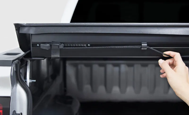 ACCESS Lorado Cover 2022  Nissan Frontier 5ft Box (w/ or w/o Utili-Track)