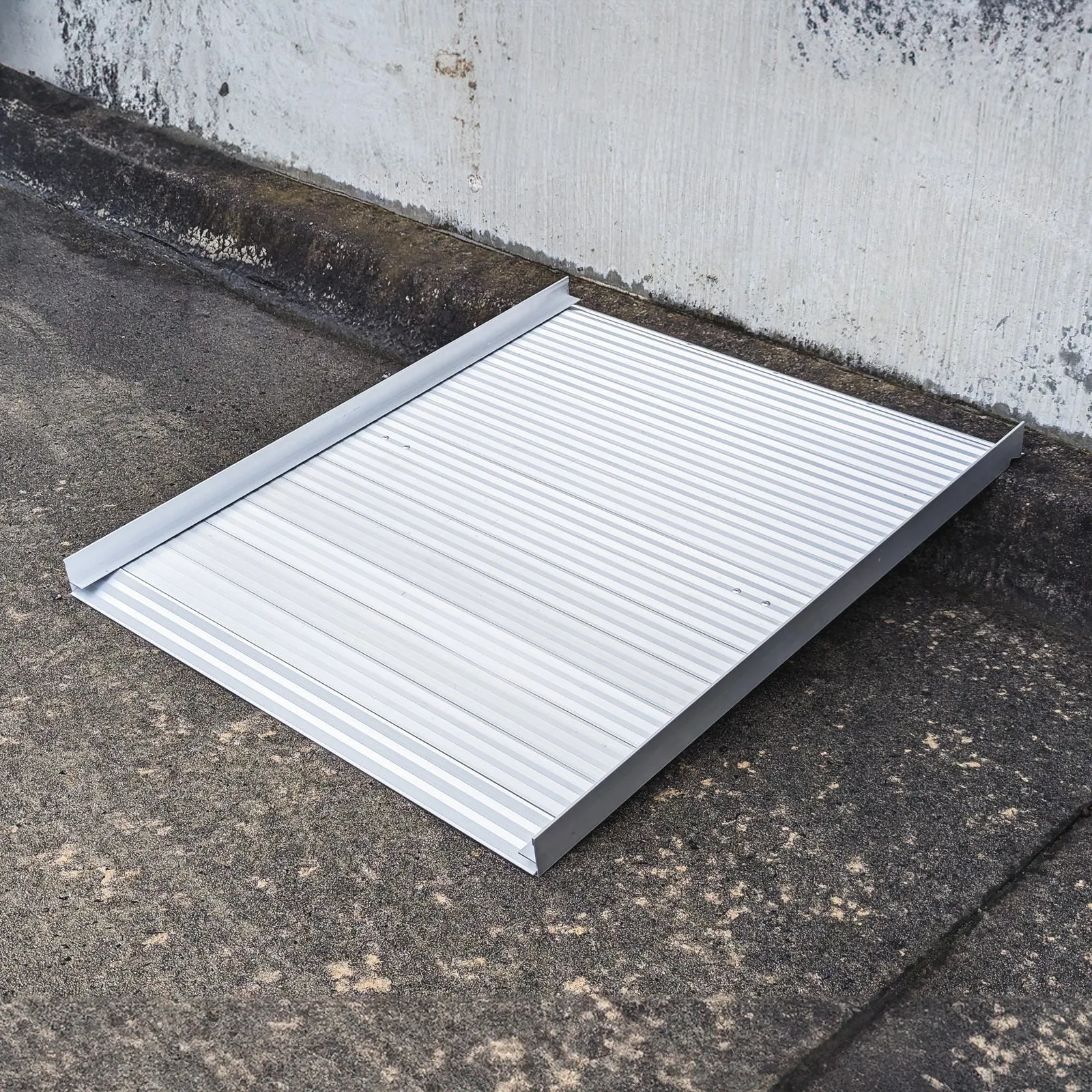Aluminium Roll Up Wheelchair Ramp 90Cm X 75Cm