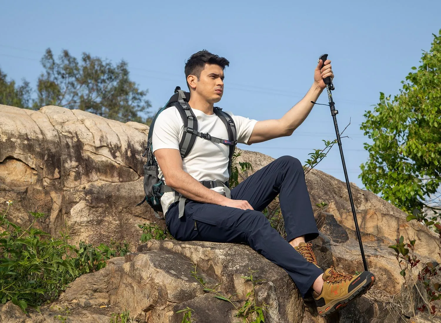 BGOWATU Men's Hiking Pants Quick Dry Lightweight Water Resistant Outdoor Sports Pants with Zipper Cargo Pockets