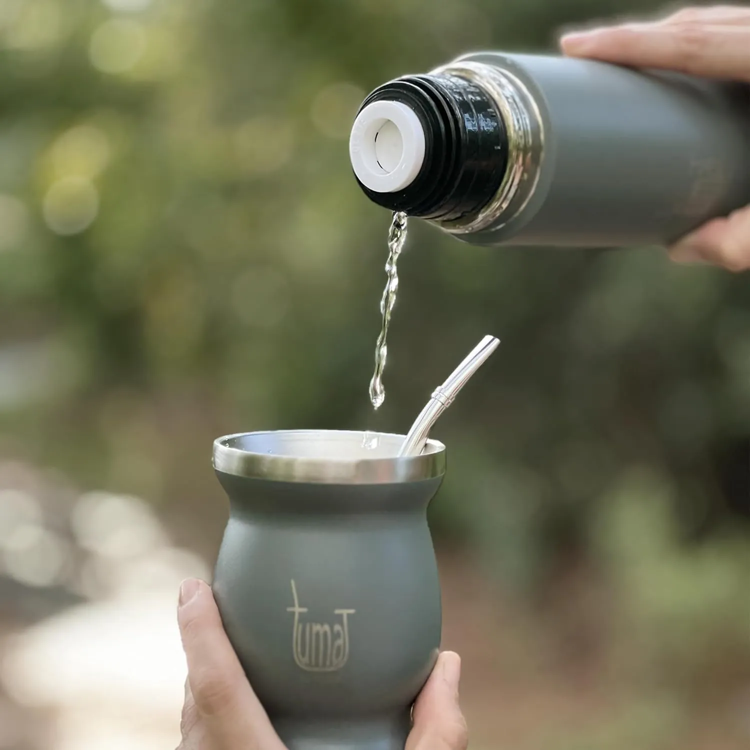 Complete Yerba Mate Kit - Includes Mate Cup, Straw (Bombilla), 750ml Thermos, Bag and two gifts (Container Yerbero and Car Immersion Heater) - Stainless Steel Yerba Mate Set (Gris)