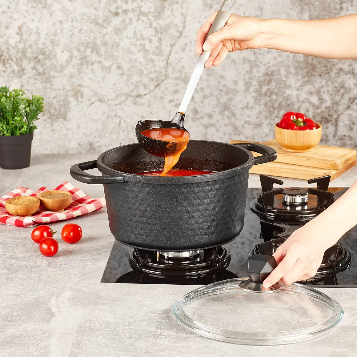 Cookware Set with Glass Lid and Bakelite Handle, 7 Pcs, Black