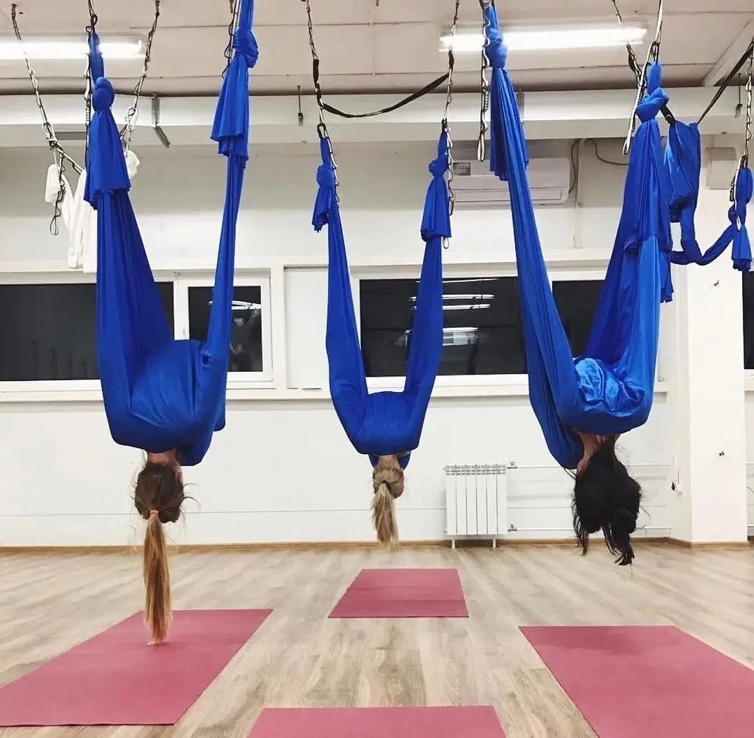 FITNESS 4.37 Yards Aerial Yoga Hammock Set- Durable Aerial Silks with Extension Straps and Carabiners Inversion Practice
