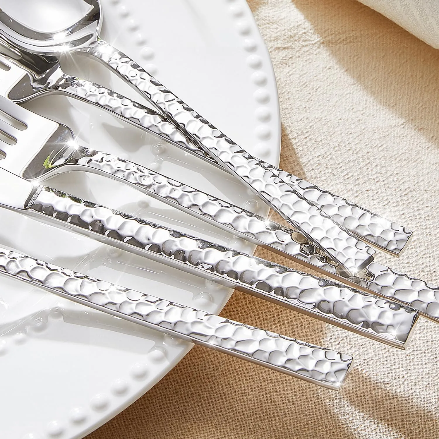 KINGSTONE 40 Piece Hammered Silverware Set, 18/10 Stainless Steel Flatware Set for 8, Cutlery Set for Home, Party, Wedding, Mirror Polished Dishwasher Safe