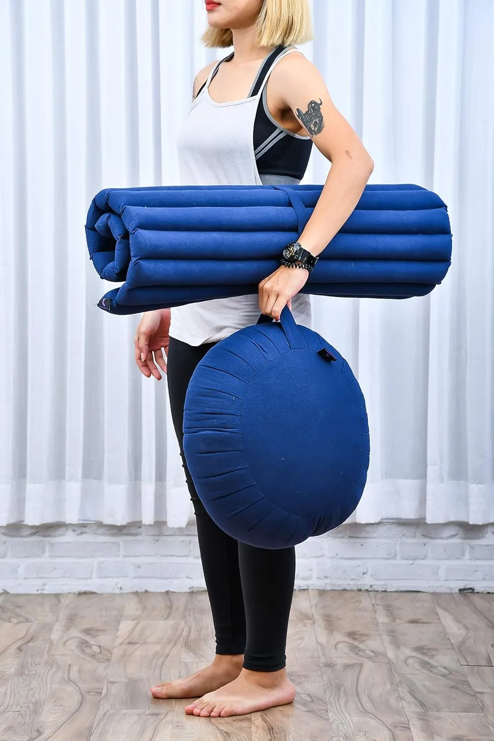Leewadee Meditation Cushion Set – 1 Round Zafu Meditation Pillow and 1 Square Roll-Up Zabuton Meditation Mat, Pillows Bundle Filled with Kapok