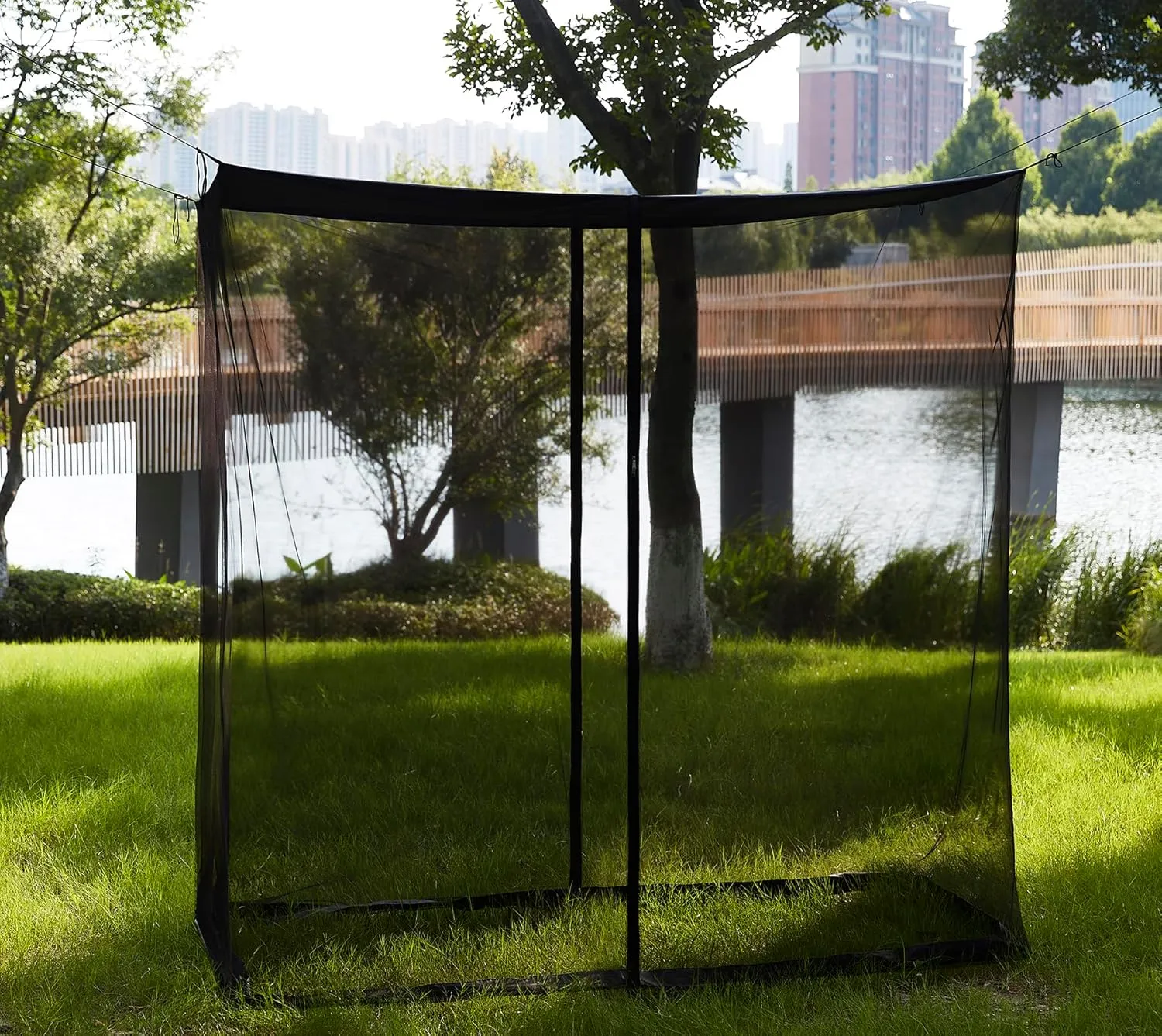 Mengersi Mosquito Net, Extra Large Mosquito Netting Tent for Camping, Bed Canopy Bug Netting for Twin Bed, Patio, Camping, Outdoor & Travel (Black, Small)