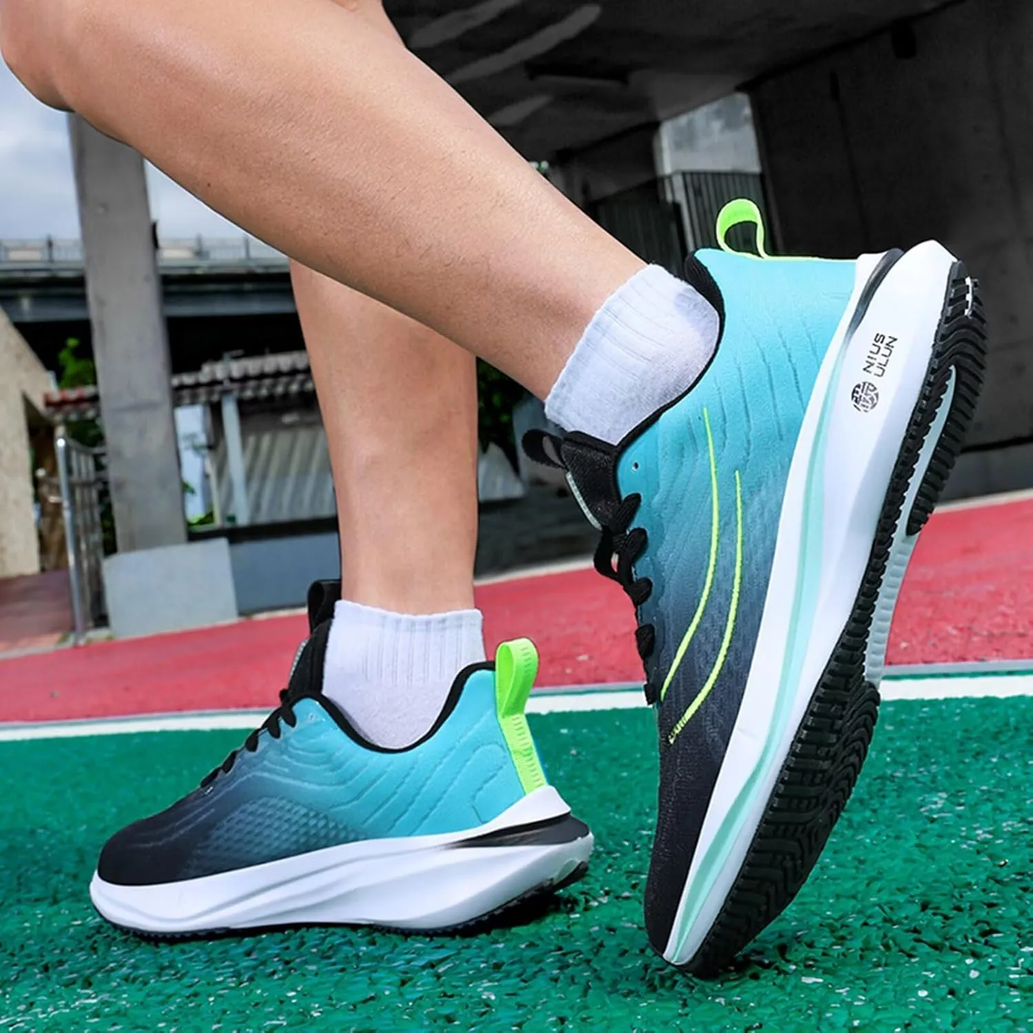 Men's Trail Running Shoes Lightweight Non Slip Carbon Plate Sole Shock Absorbing Sneakers for Men