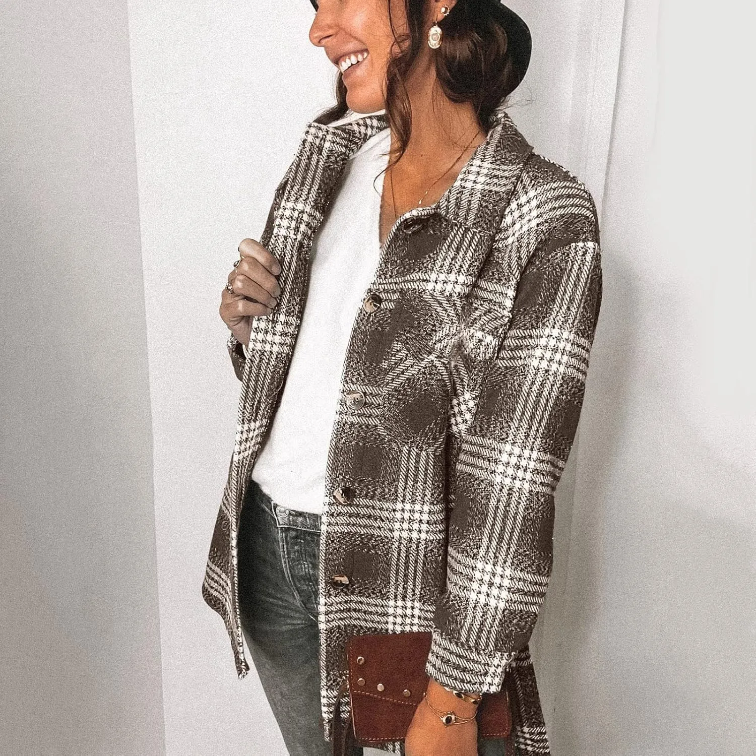 Plus Size Flannel Lapel Jacket Blouse Oversized Fall Shacket for Women Ladies Long Sleeve Fall Coat Plaid Long Shirt