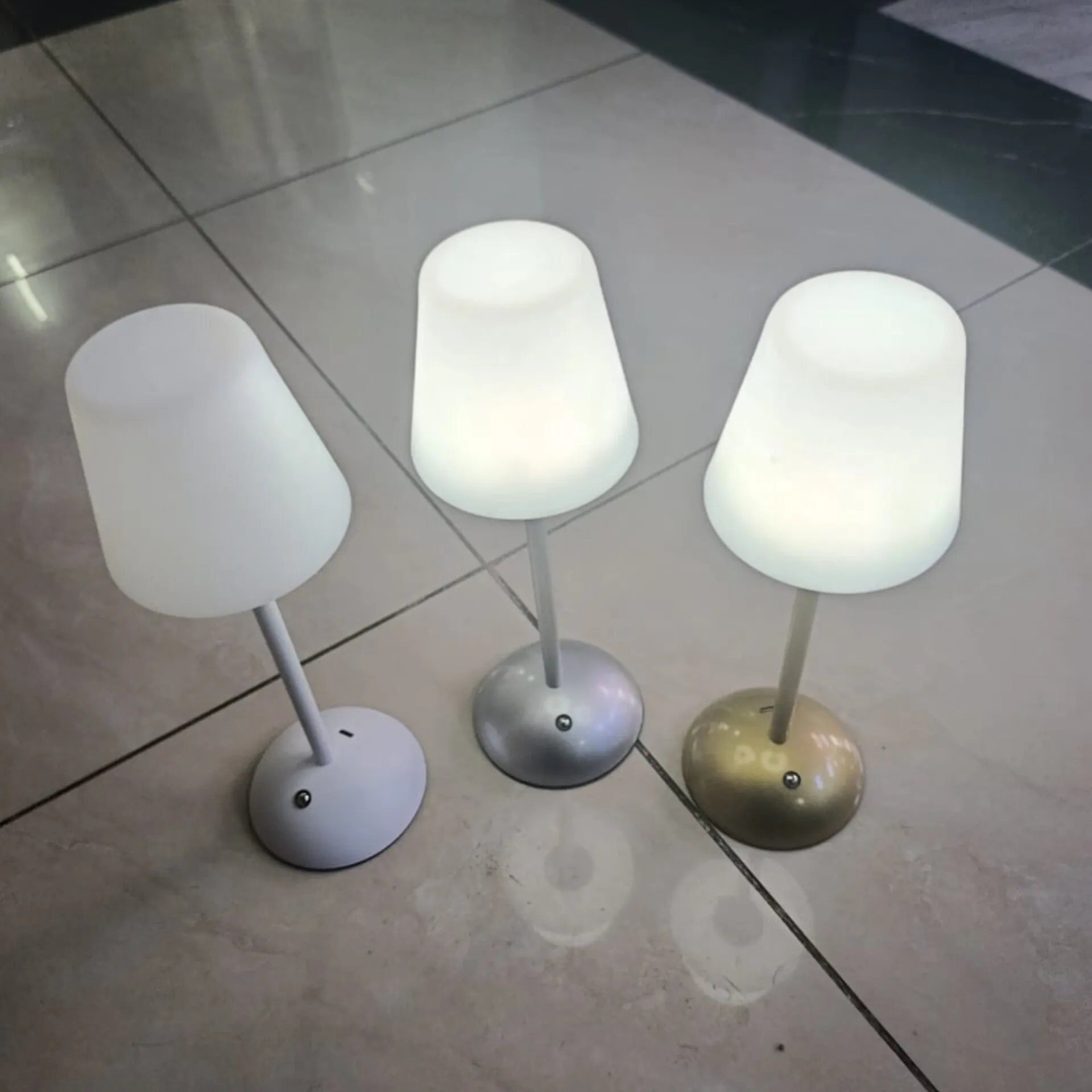 Rechargeable Table lamp