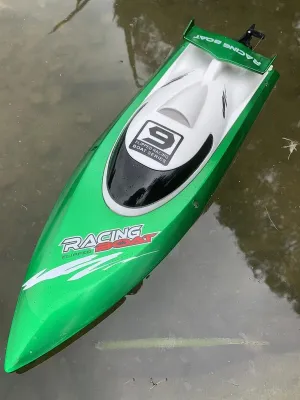 SOWOFA Feilun ft009 Remote Control Speedboat high Speed Water Cooled Speedboat feilunFT009 Equipped with Brush Power Remote Control Boat