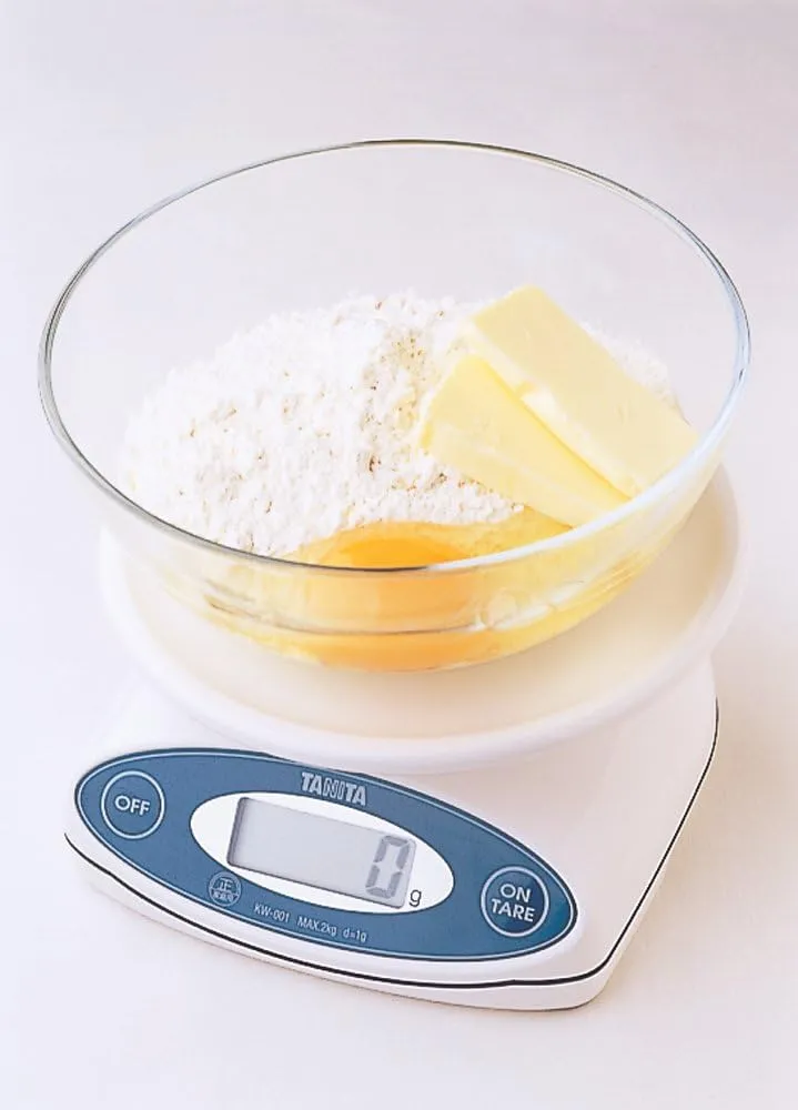 Tanita digital cooking scale KW-001-WH21 by Tonita