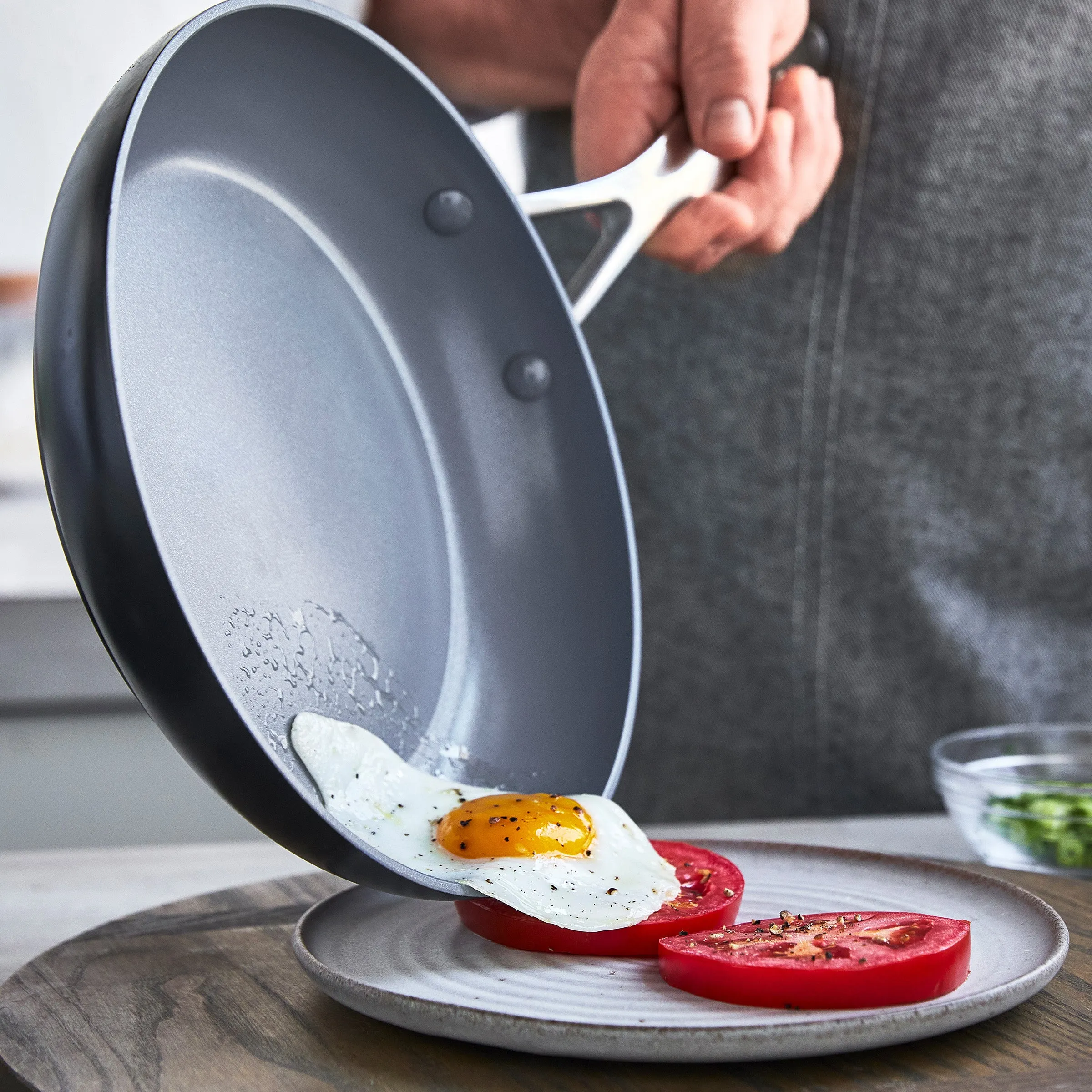 Valencia Pro Ceramic, Nonstick, Hard Anodized Fry Pan, 10"