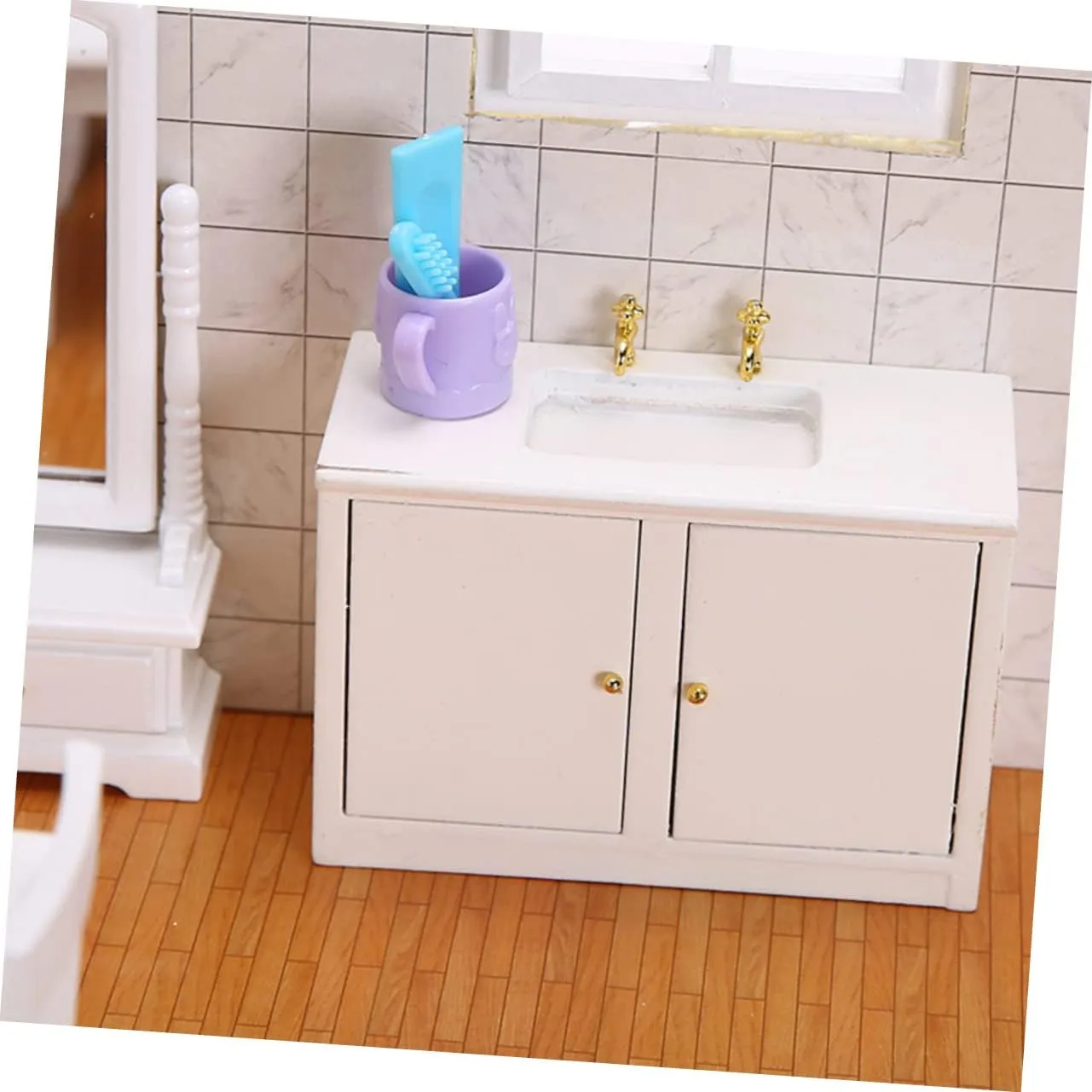 YARNOW 3 pcs Miniature Washing Table Set DIY Accessory for Dollhouse White Small House Model Furniture Creative Bathroom Decoration Lightweight and Compact Design for Miniature Scenes